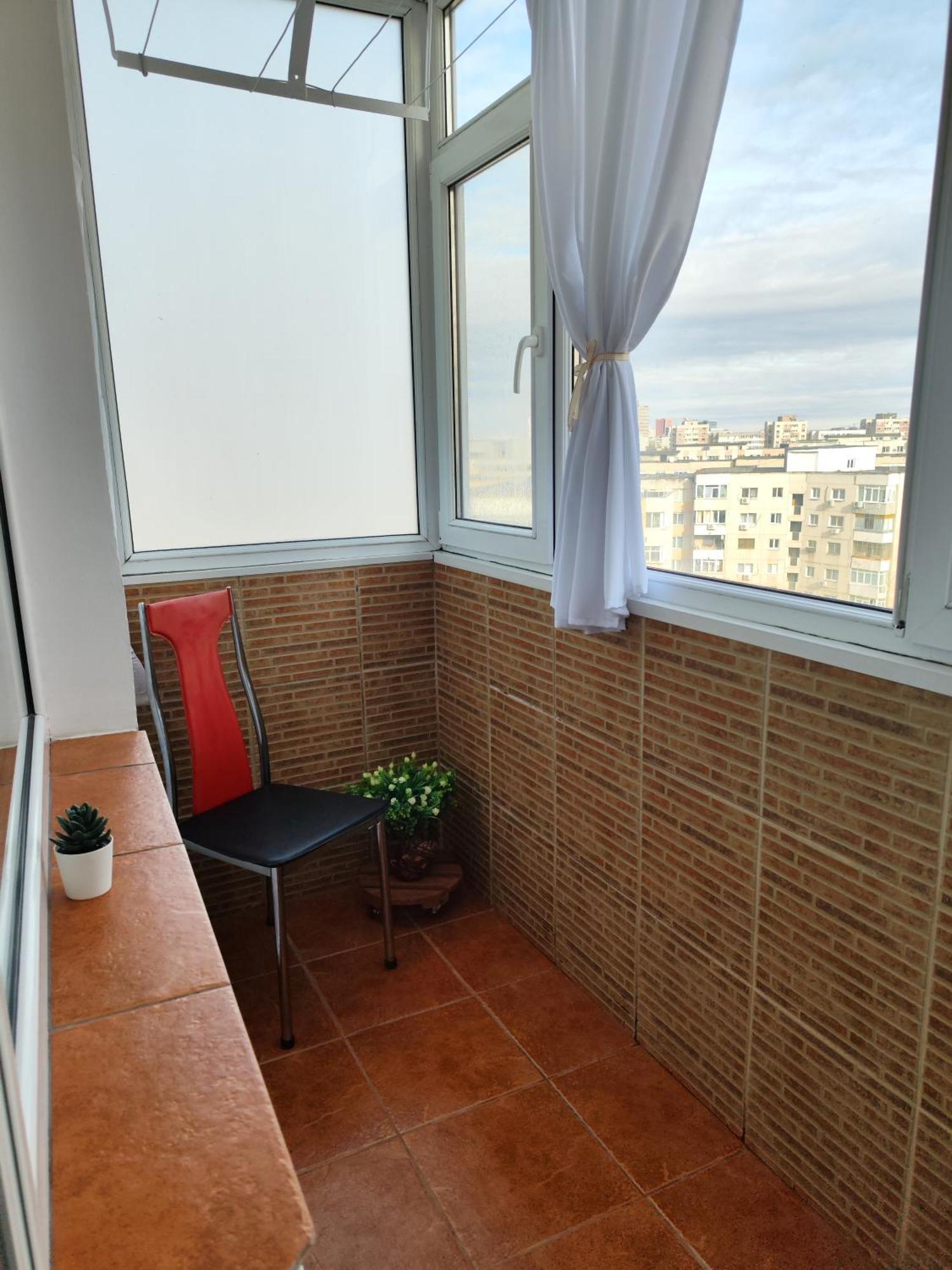 בוקרשט Platinum Apartment - Apartament Cu 3 Camere, 2 Dormitoare, 2 Bai, Bucatarie Complet Utilata, 2 Balcoane מראה חיצוני תמונה