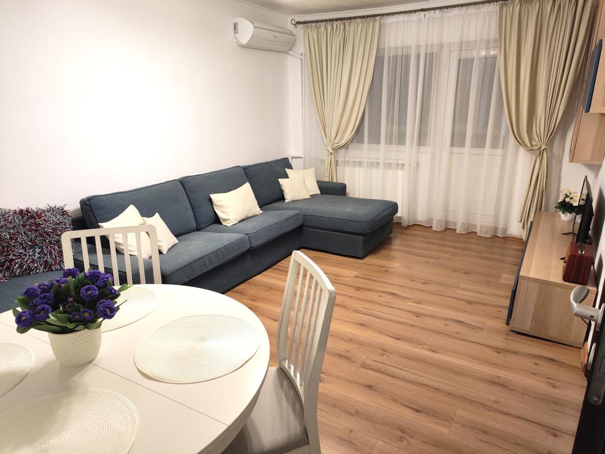 בוקרשט Platinum Apartment - Apartament Cu 3 Camere, 2 Dormitoare, 2 Bai, Bucatarie Complet Utilata, 2 Balcoane מראה חיצוני תמונה